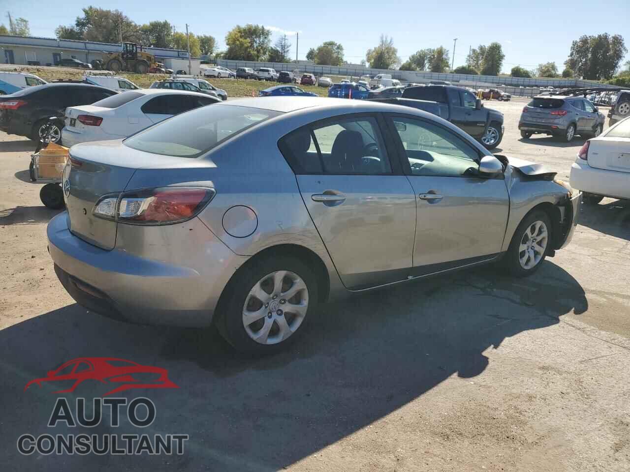 MAZDA 3 2011 - JM1BL1UG5B1493636