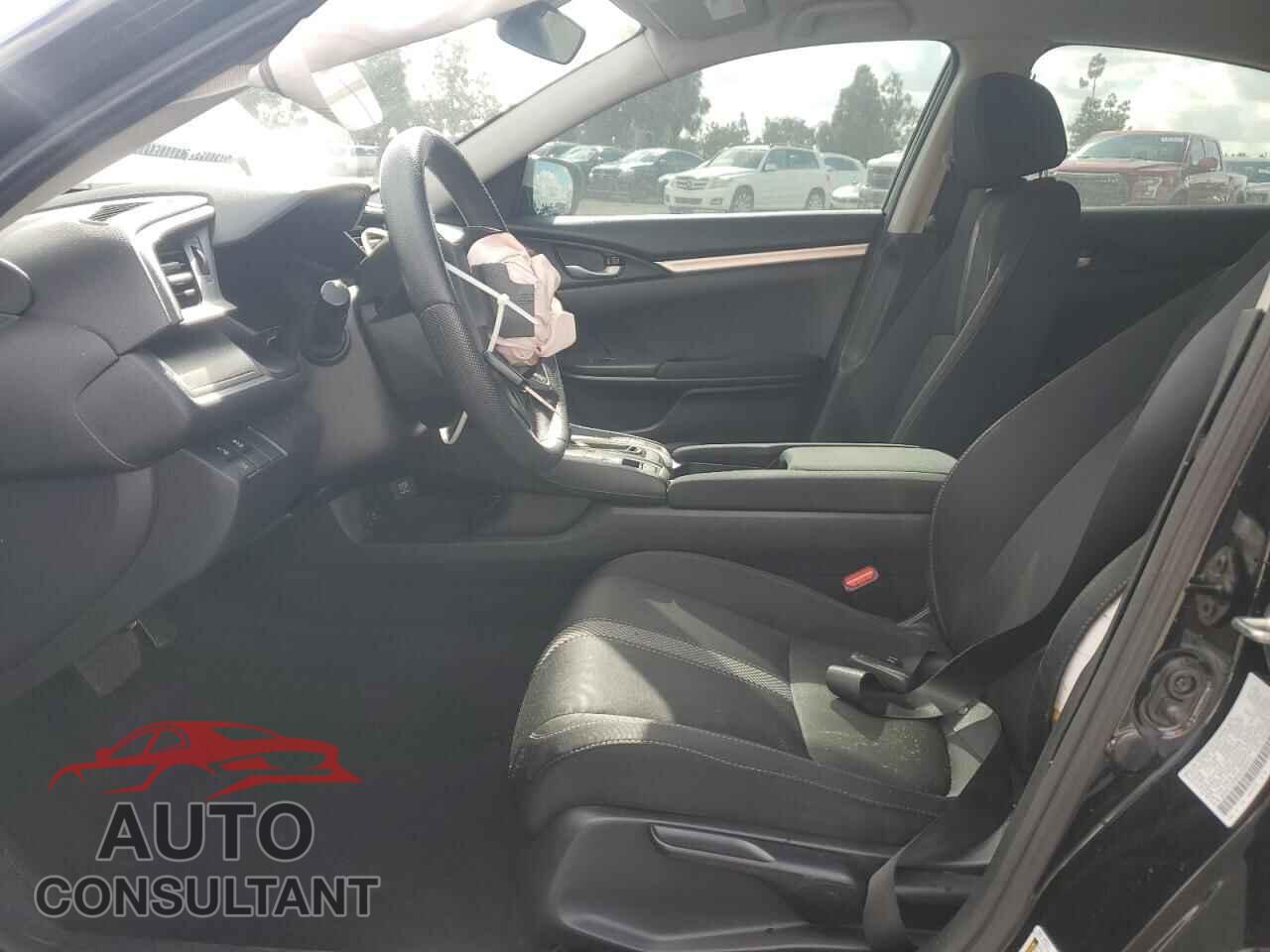 HONDA CIVIC 2019 - 2HGFC2F66KH590410
