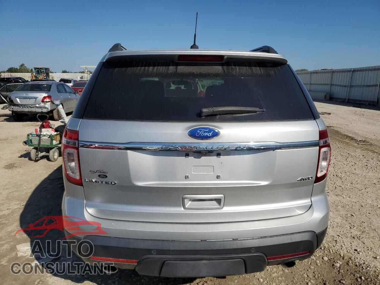 FORD EXPLORER 2011 - 1FMHK8F81BGA32096