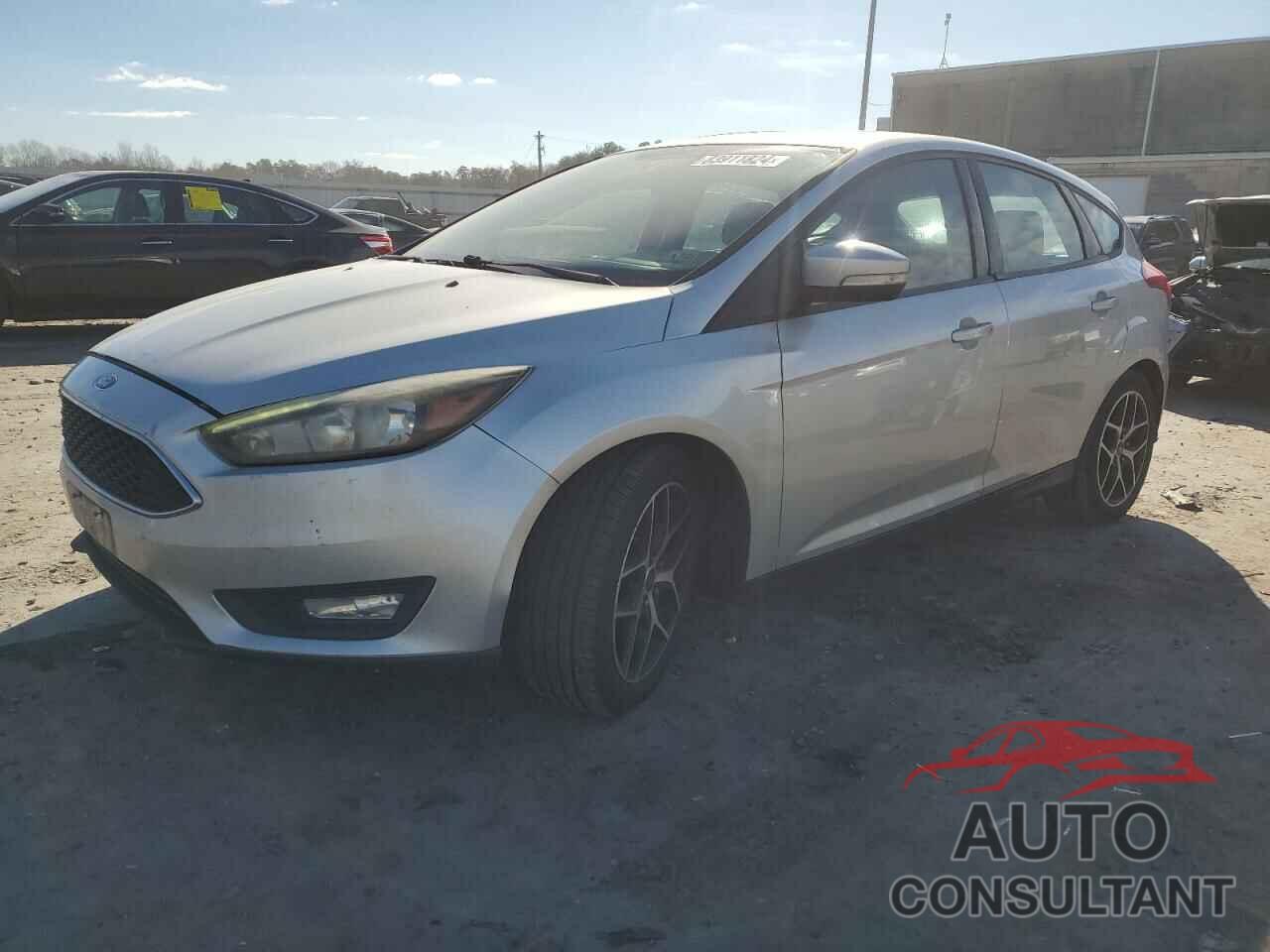 FORD FOCUS 2018 - 1FADP3M26JL202339