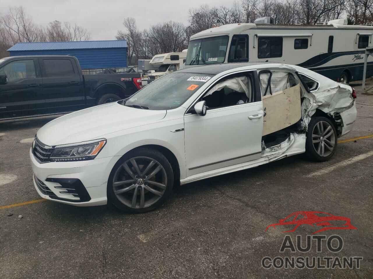 VOLKSWAGEN PASSAT 2017 - 1VWDT7A31HC064212