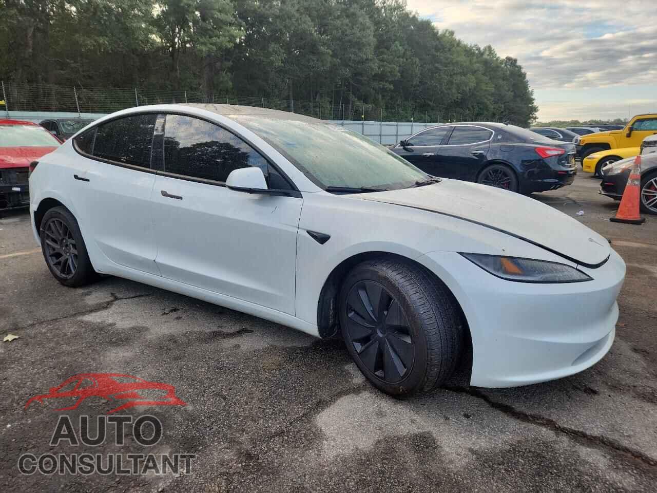 TESLA MODEL 3 2024 - 5YJ3E1EAXRF733533