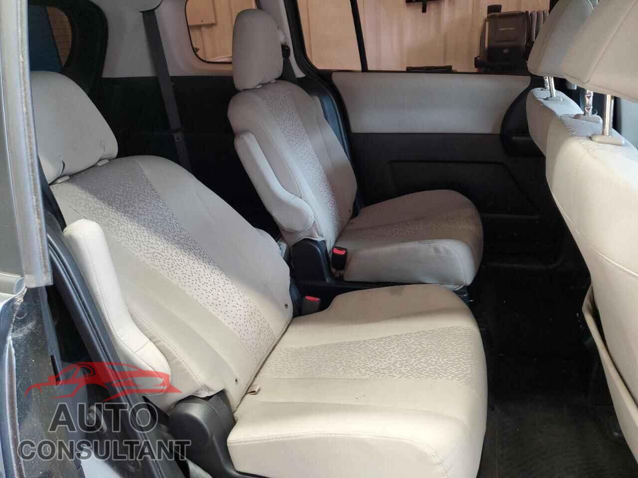 MAZDA 5 2012 - JM1CW2BL4C0128521