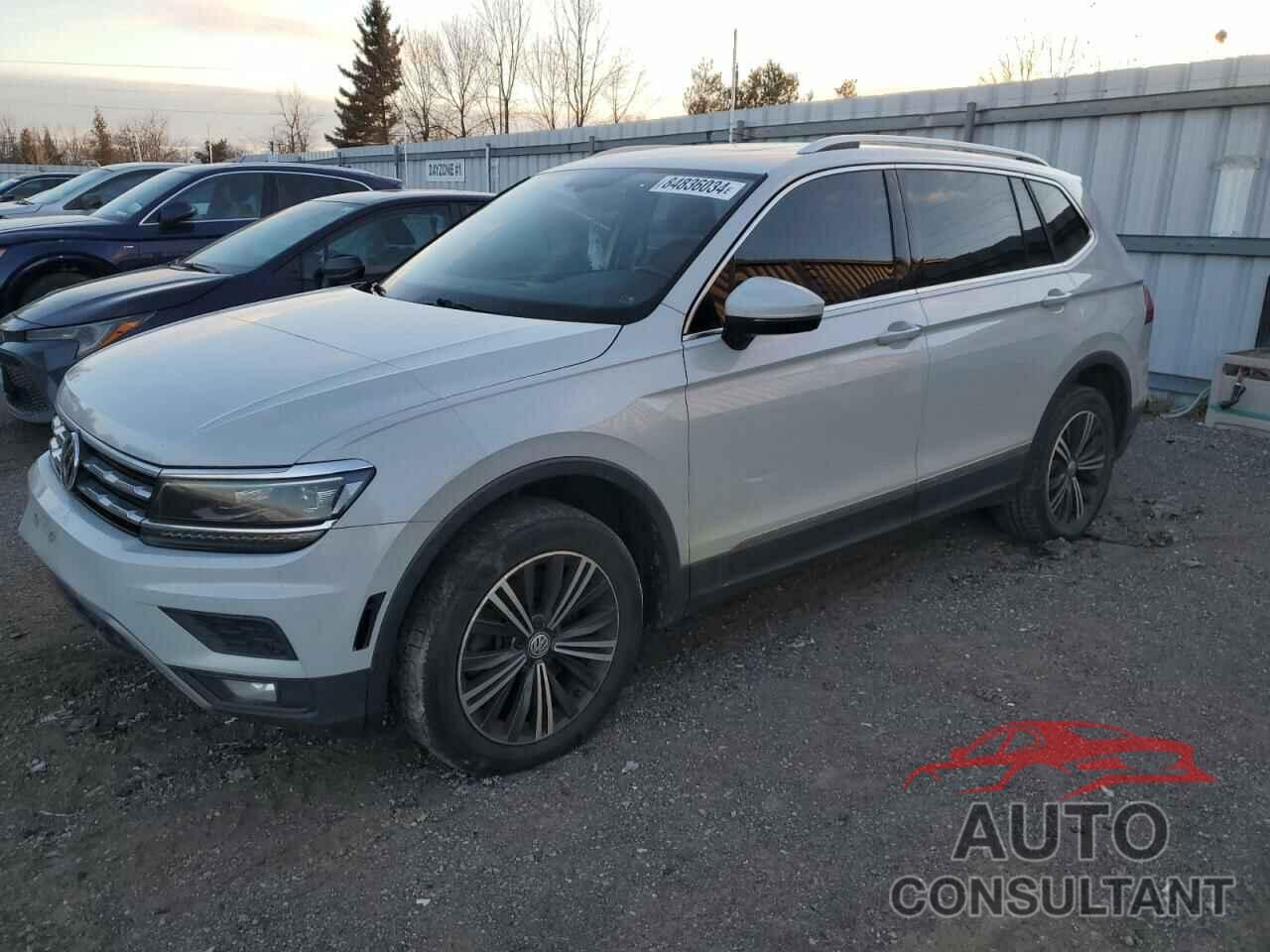 VOLKSWAGEN TIGUAN 2018 - 3VV4B7AX8JM011800