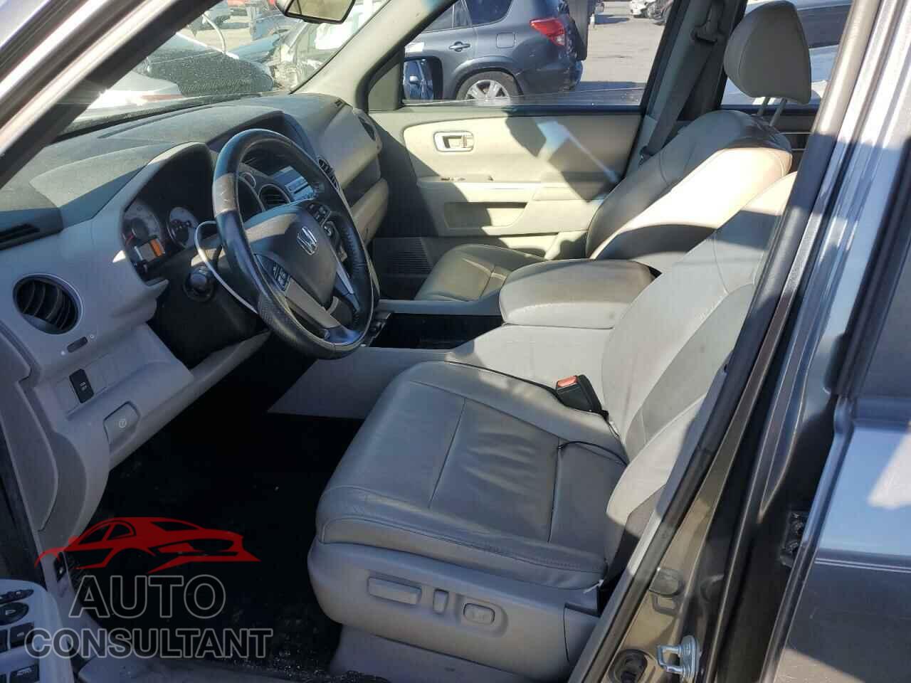 HONDA PILOT 2011 - 5FNYF3H58BB038325
