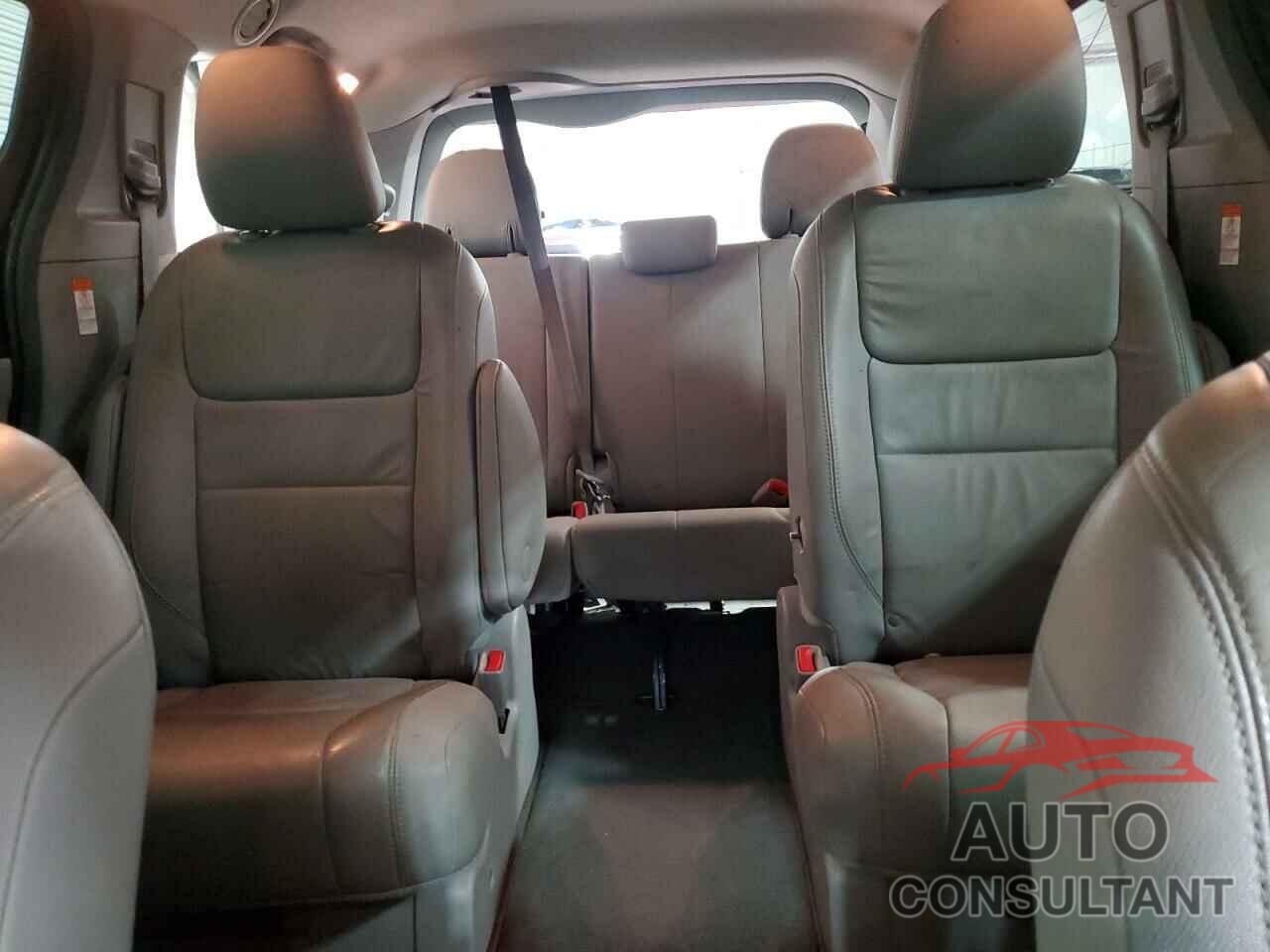TOYOTA All Models 2017 - 5TDDZ3DC5HS173759