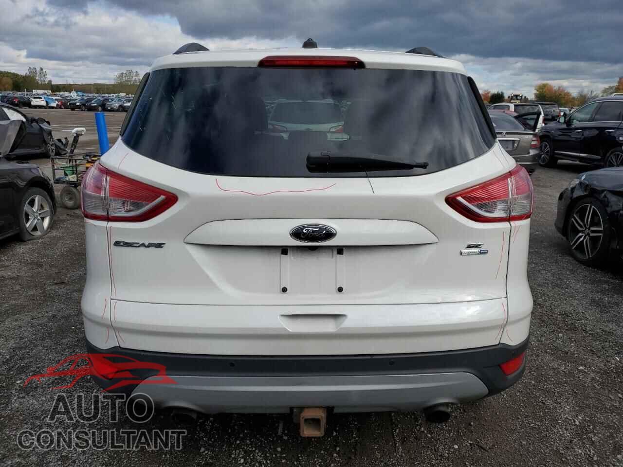 FORD ESCAPE 2015 - 1FMCU9G9XFUC48084