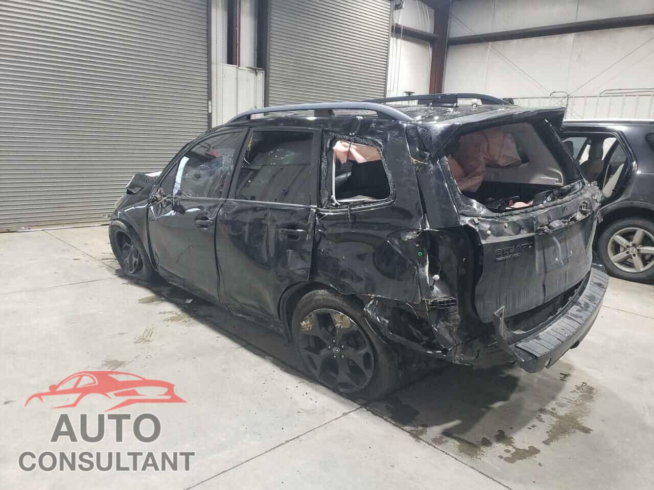 SUBARU FORESTER 2018 - JF2SJAEC0JH455630