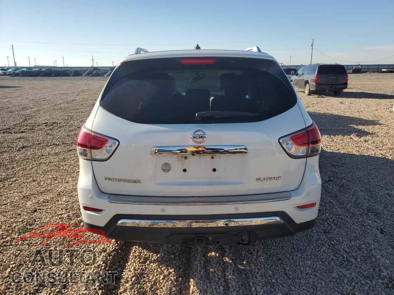 NISSAN PATHFINDER 2015 - 5N1AR2MN7FC669736