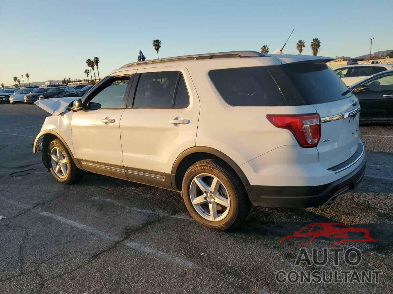 FORD EXPLORER 2018 - 1FM5K7DHXJGB44037
