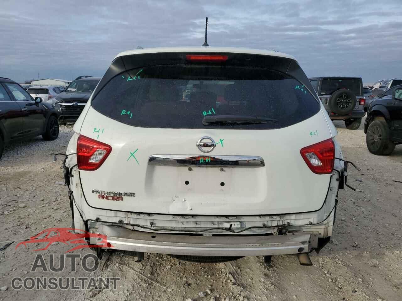 NISSAN PATHFINDER 2017 - 5N1DR2MNXHC901357
