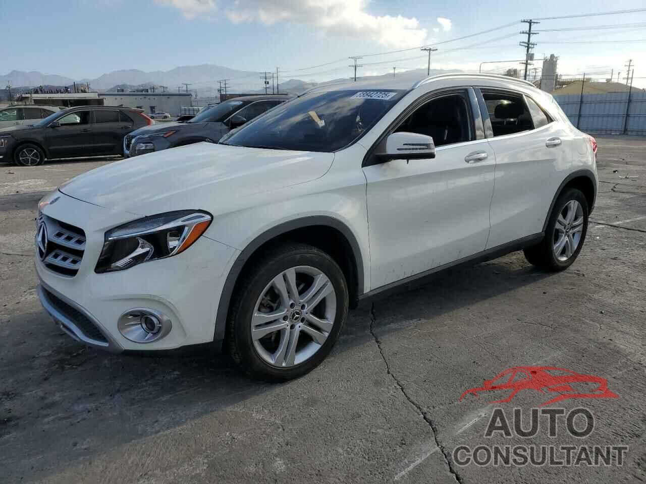 MERCEDES-BENZ GLA-CLASS 2018 - WDCTG4EB2JJ402103