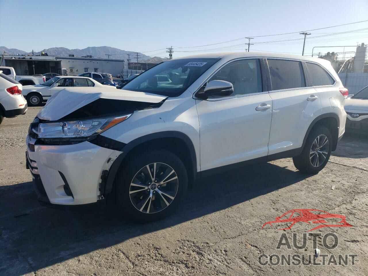 TOYOTA HIGHLANDER 2019 - 5TDZZRFH9KS300019