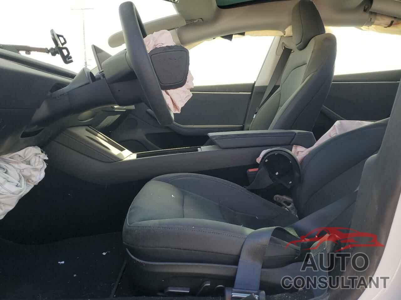TESLA MODEL 3 2024 - 5YJ3E1EB4RF795194
