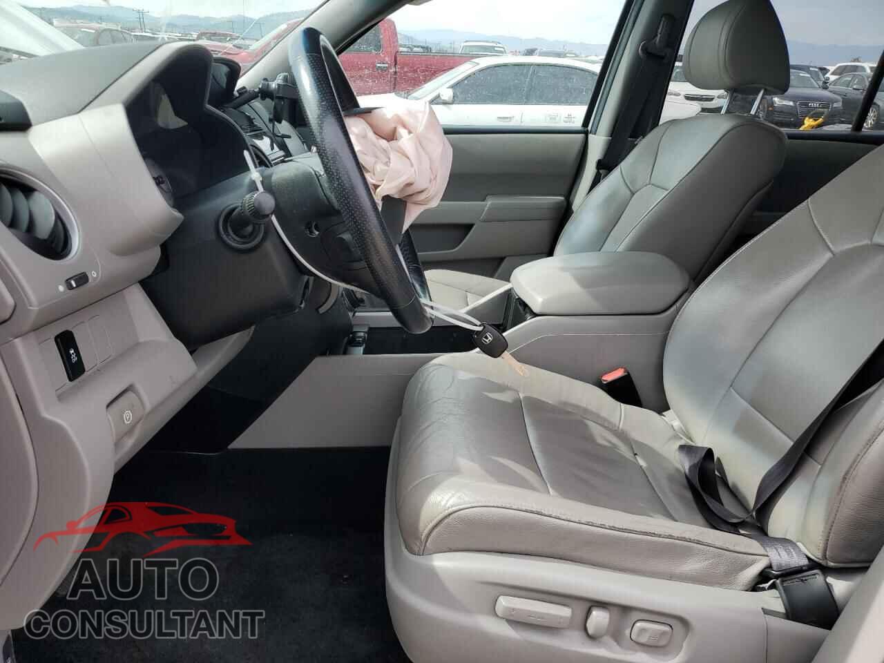 HONDA PILOT 2012 - 5FNYF4H70CB042345