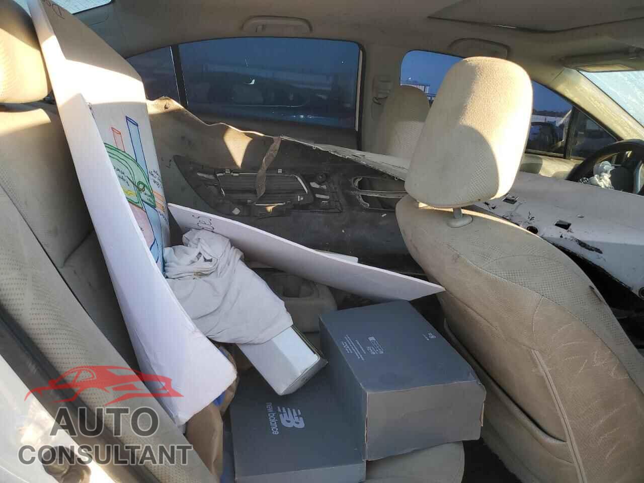 HONDA CIVIC 2012 - 19XFB2F83CE001748
