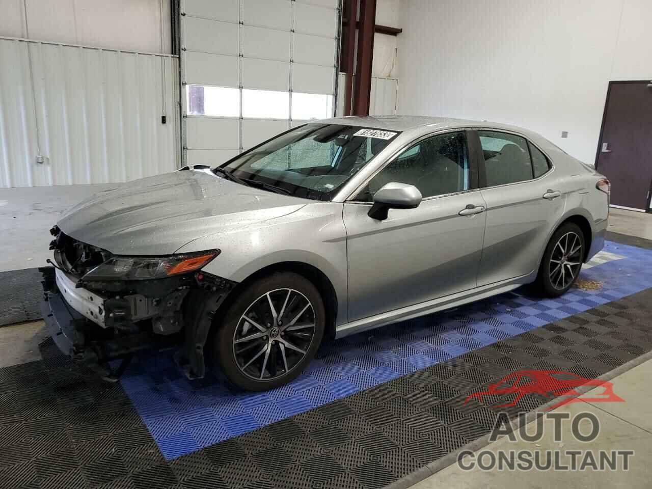 TOYOTA CAMRY 2022 - 4T1G11AK1NU642854