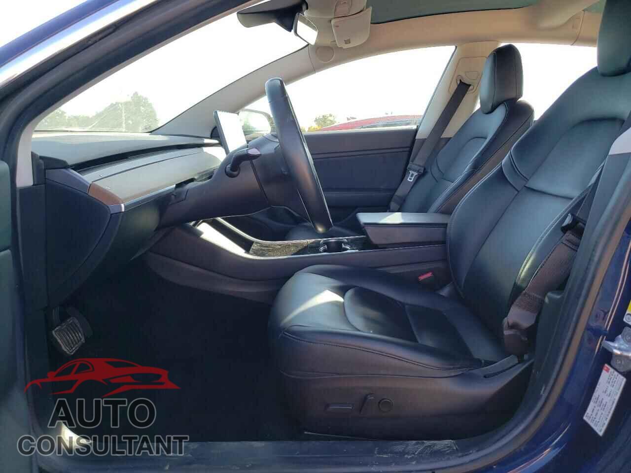 TESLA MODEL 3 2018 - 5YJ3E1EA0JF008074