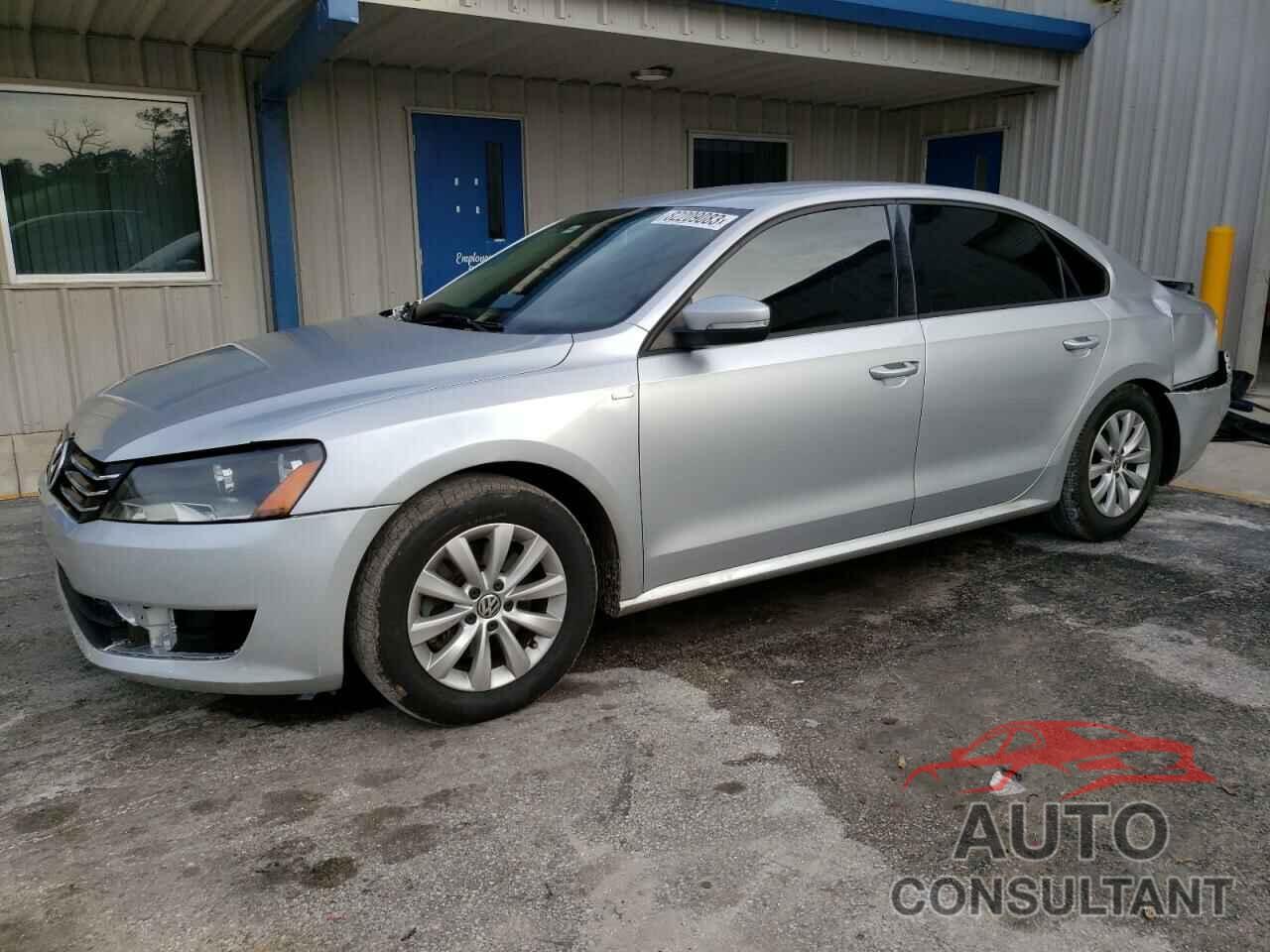 VOLKSWAGEN PASSAT 2015 - 1VWAS7A34FC013001