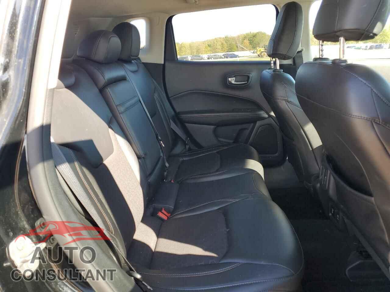 JEEP COMPASS 2017 - 3C4NJDBB4HT597418