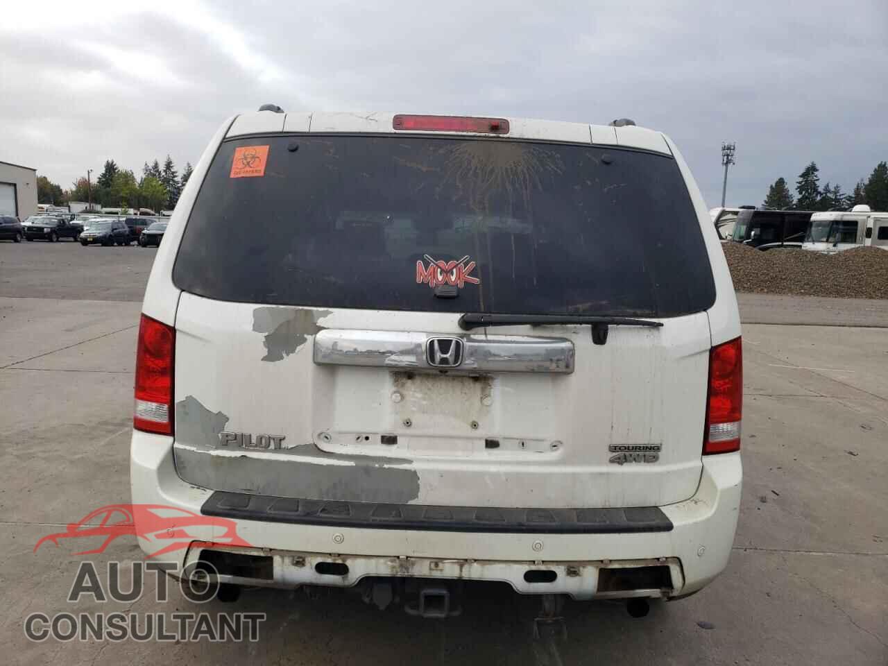 HONDA PILOT 2011 - 5FNYF4H92BB065755