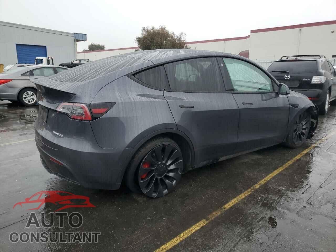 TESLA MODEL Y 2022 - 7SAYGDEF9NF324353