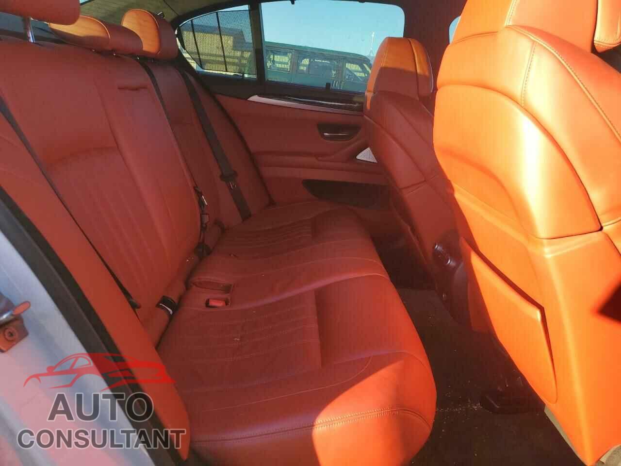 BMW M5 2013 - WBSFV9C52DC772908