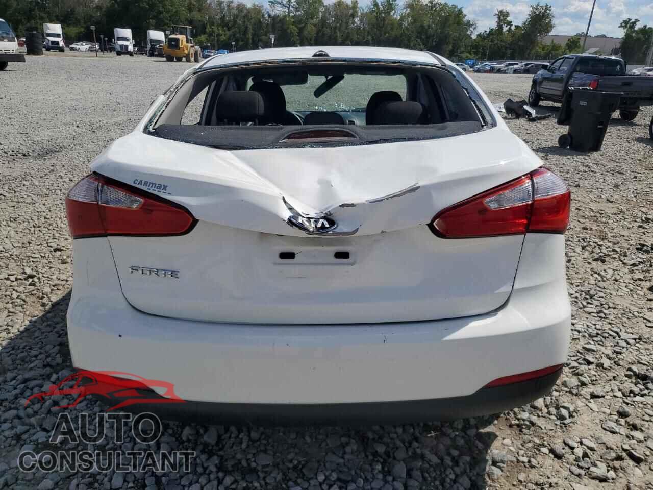 KIA FORTE 2016 - KNAFK4A68G5615744