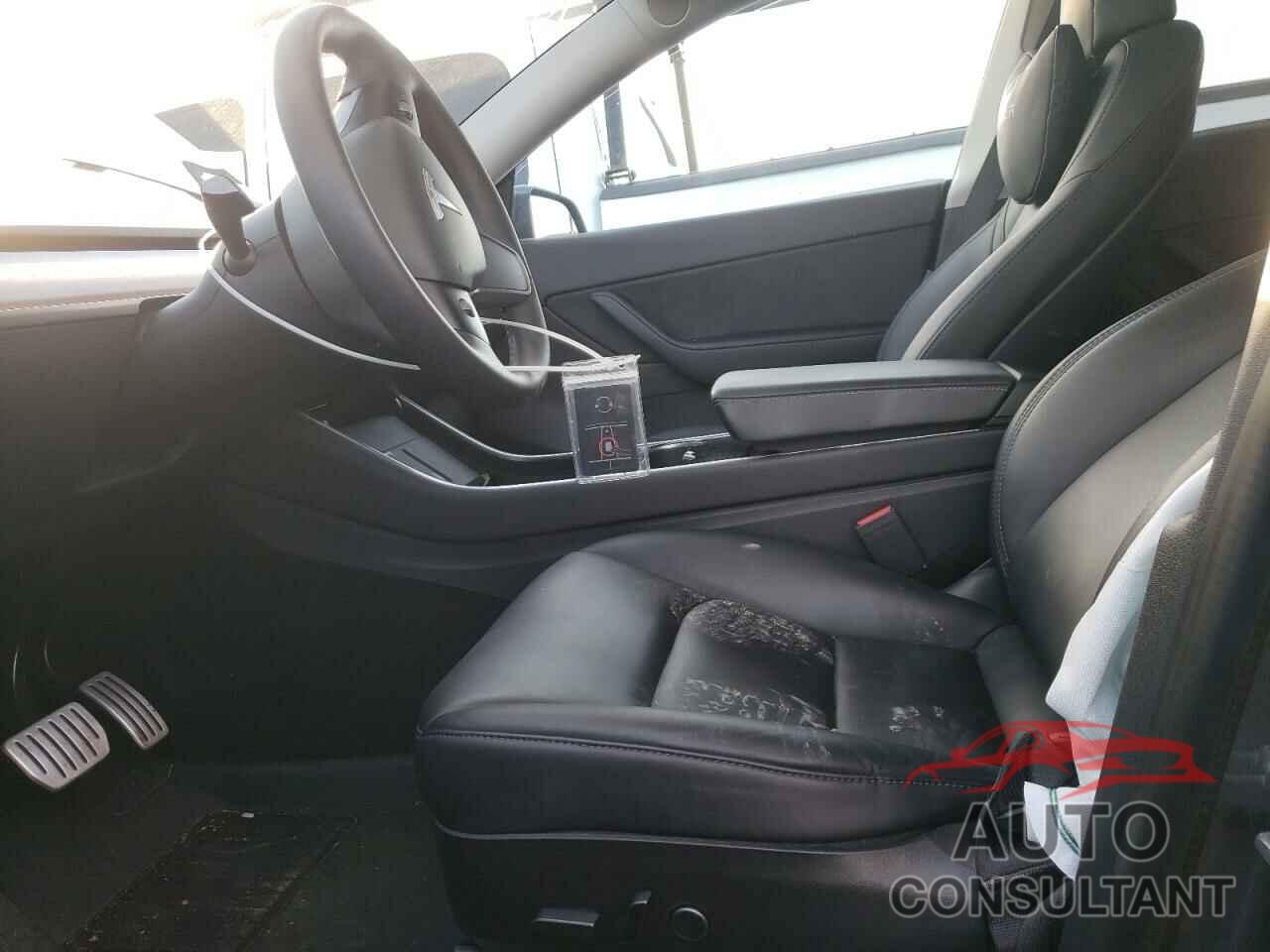 TESLA MODEL Y 2021 - 5YJYGDEF8MF092257