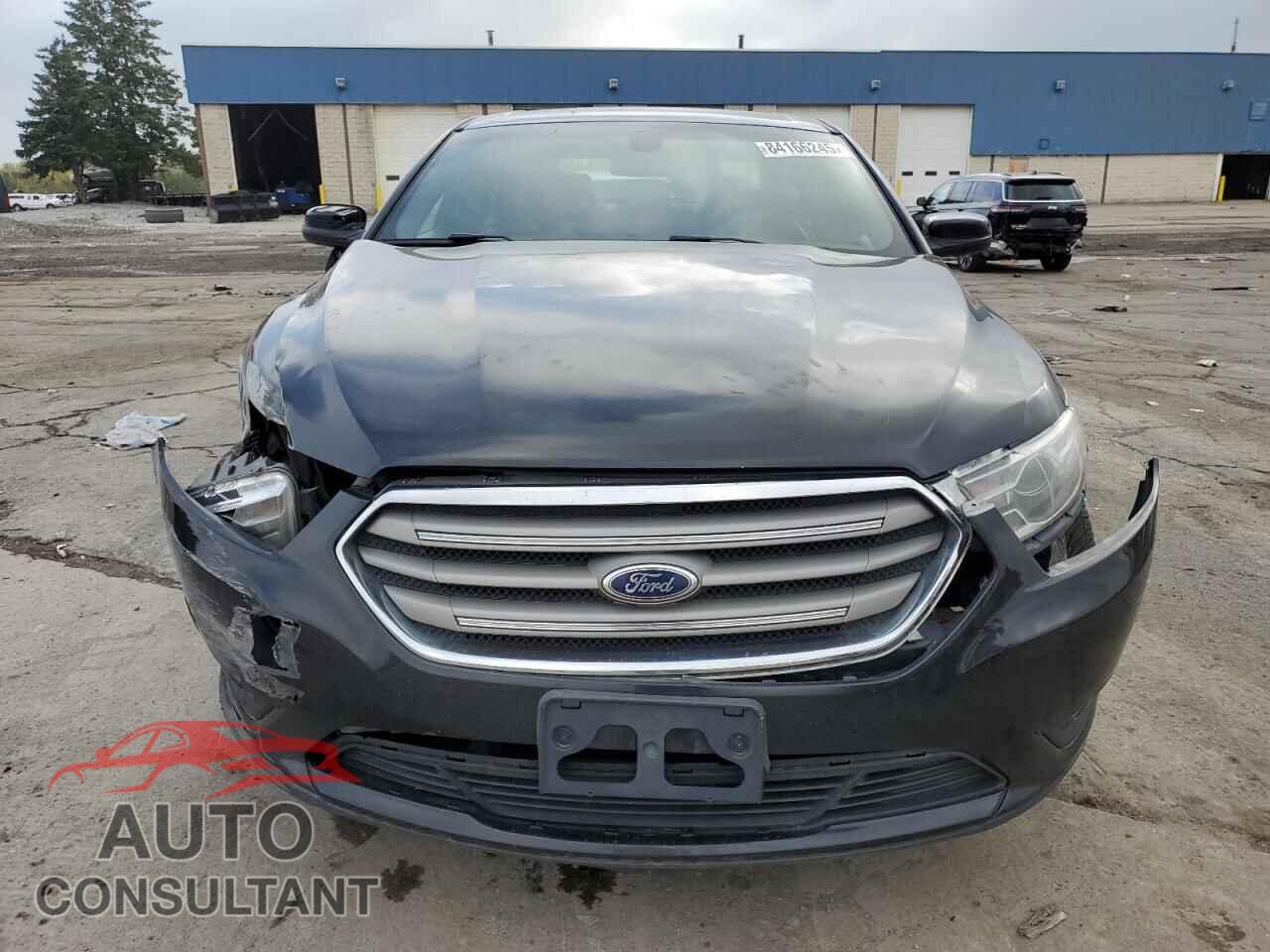 FORD TAURUS 2015 - 1FAHP2E89FG123570