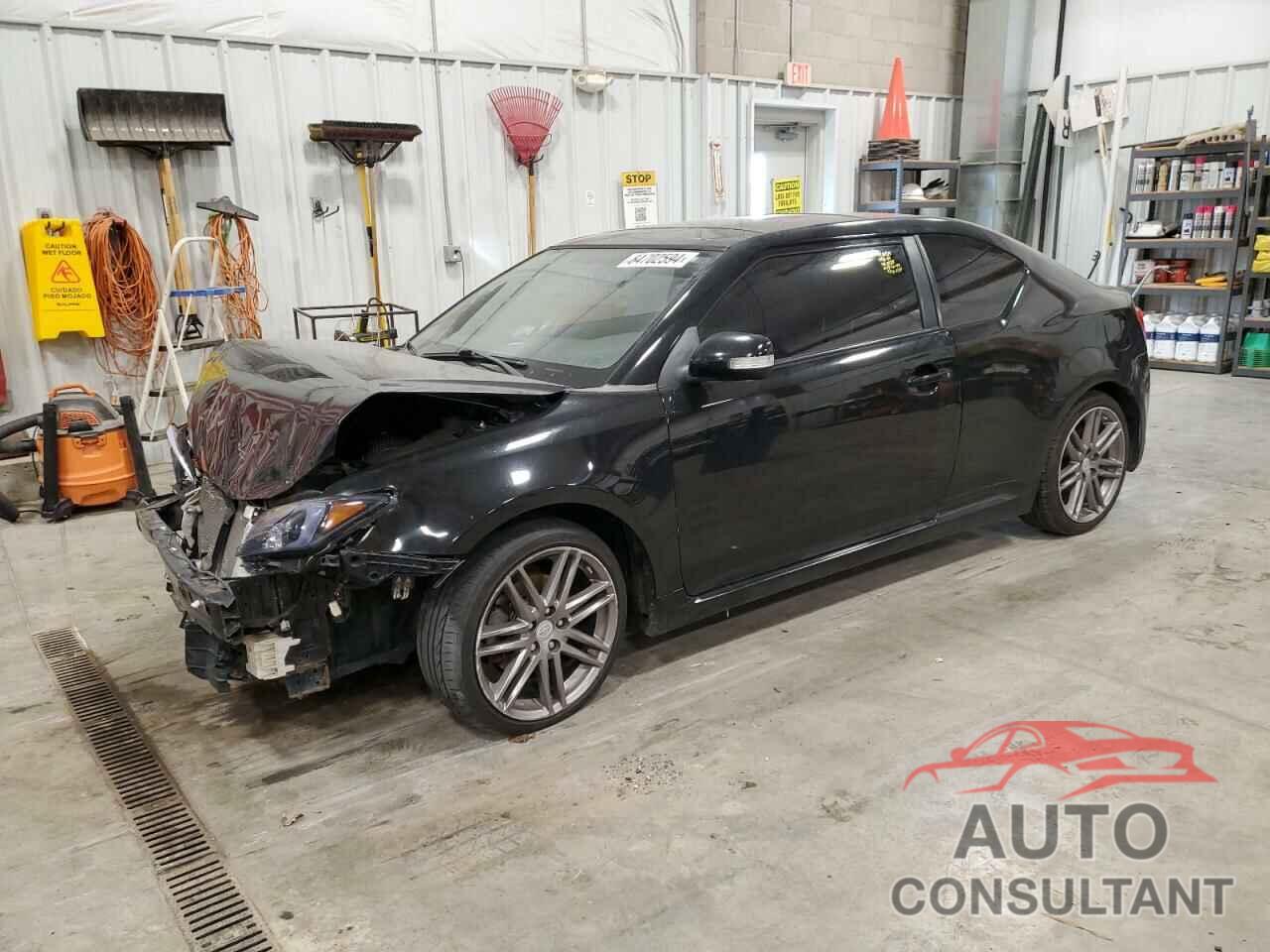 TOYOTA SCION 2012 - JTKJF5C72C3028838