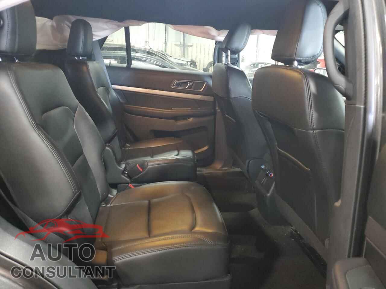 FORD EXPLORER 2018 - 1FM5K8D82JGB31403
