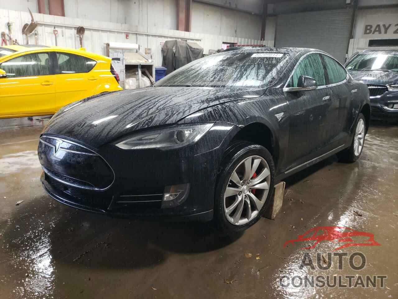 TESLA MODEL S 2015 - 5YJSA4H49FF083636