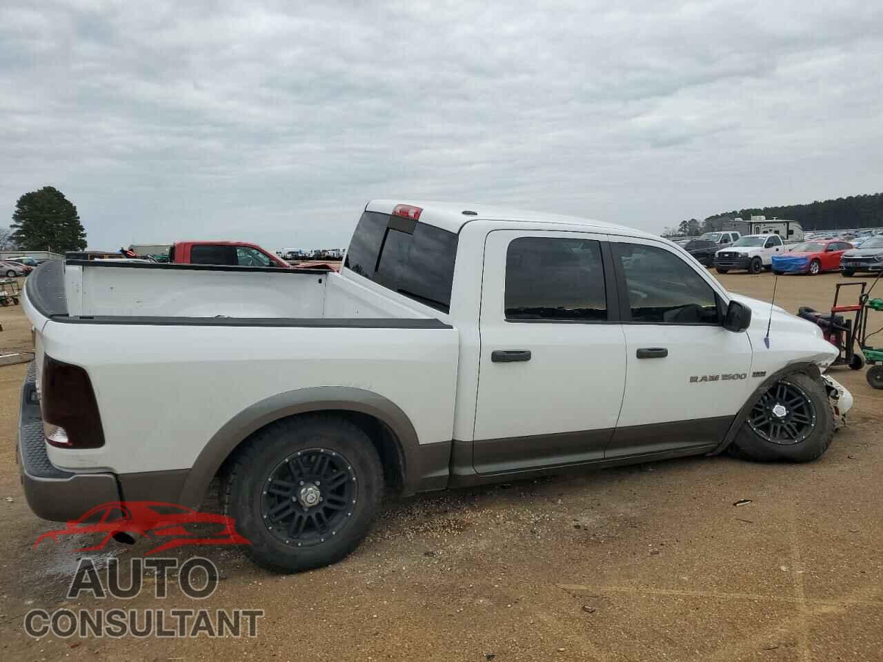 DODGE RAM 1500 2012 - 1C6RD7LT3CS140909