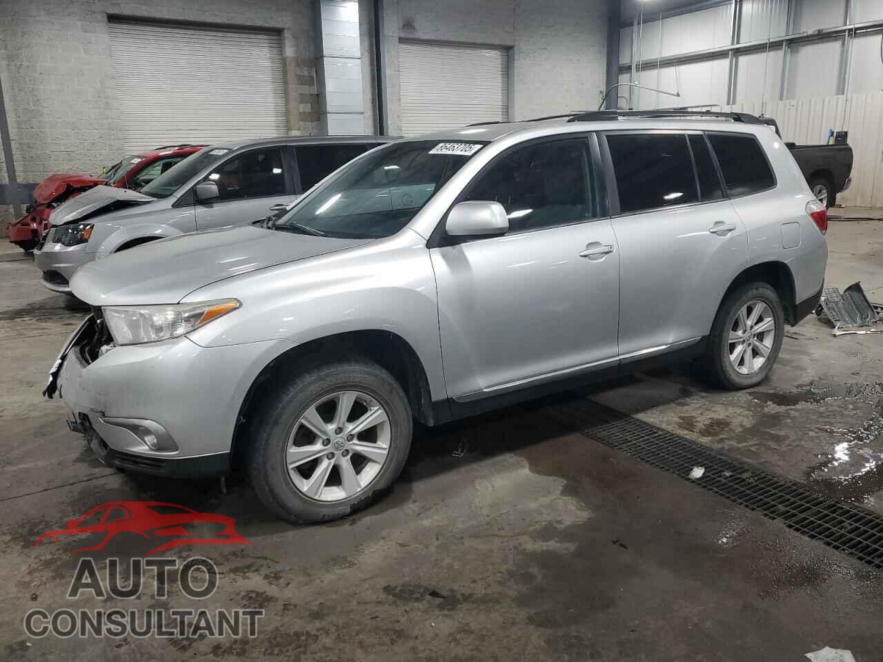 TOYOTA HIGHLANDER 2013 - 5TDBK3EH8DS229418