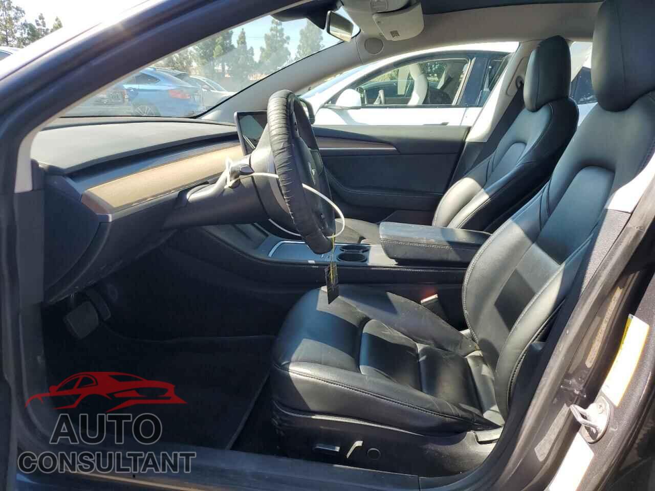 TESLA MODEL 3 2021 - 5YJ3E1EB4MF995906