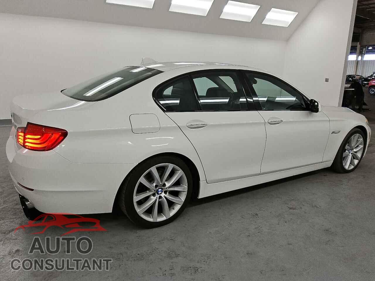 BMW 5 SERIES 2011 - WBAFR7C54BC803716