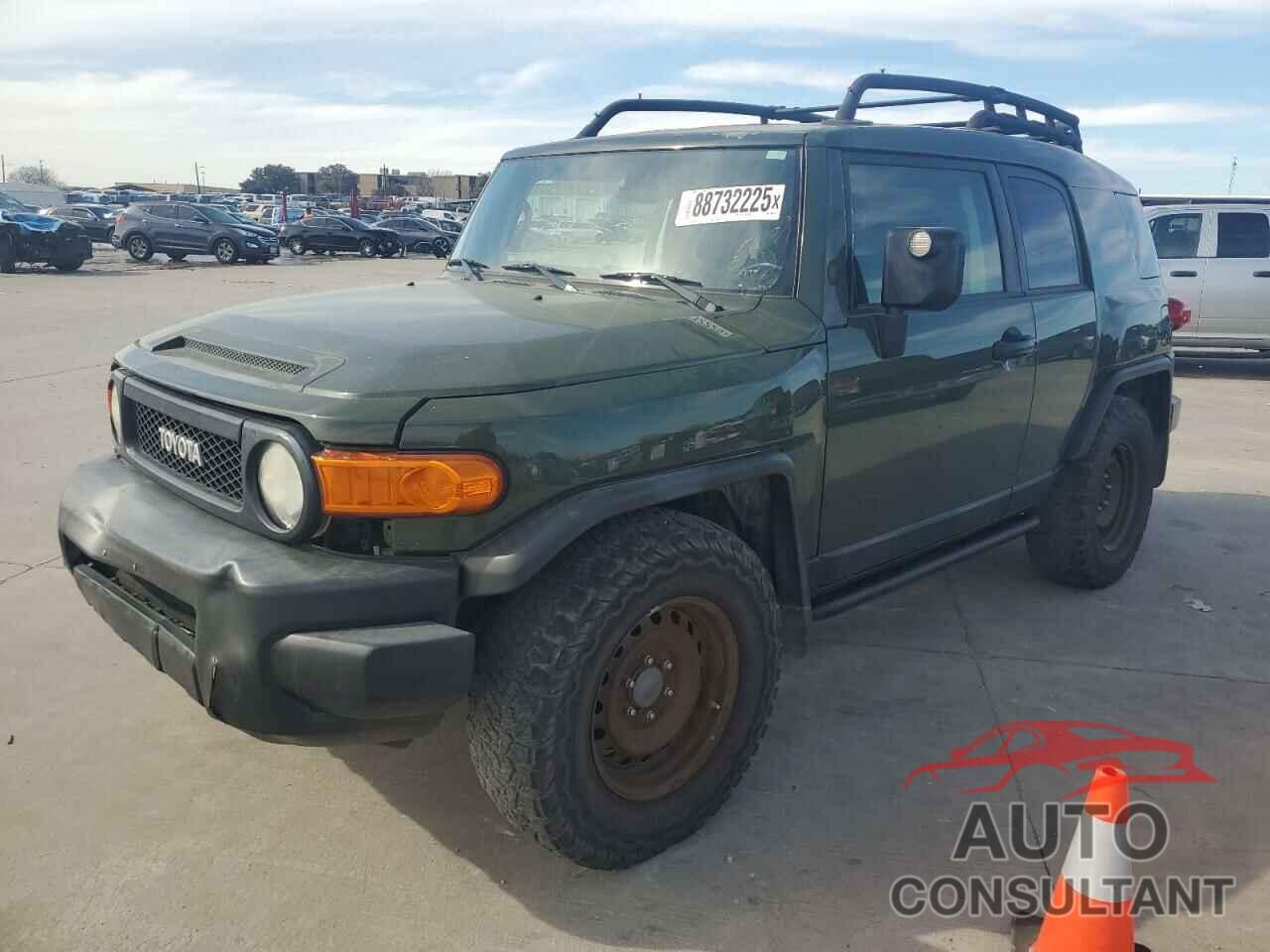 TOYOTA FJ CRUISER 2011 - JTEBU4BF1BK106210