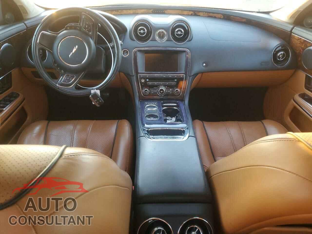 JAGUAR XJ 2013 - SAJWA1C70D8V50877