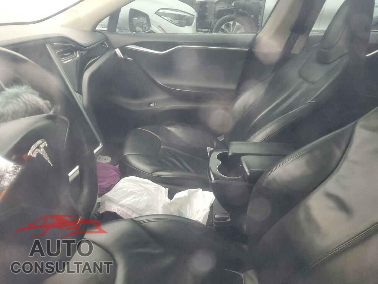 TESLA MODEL S 2013 - 5YJSA1AC9DFP10705