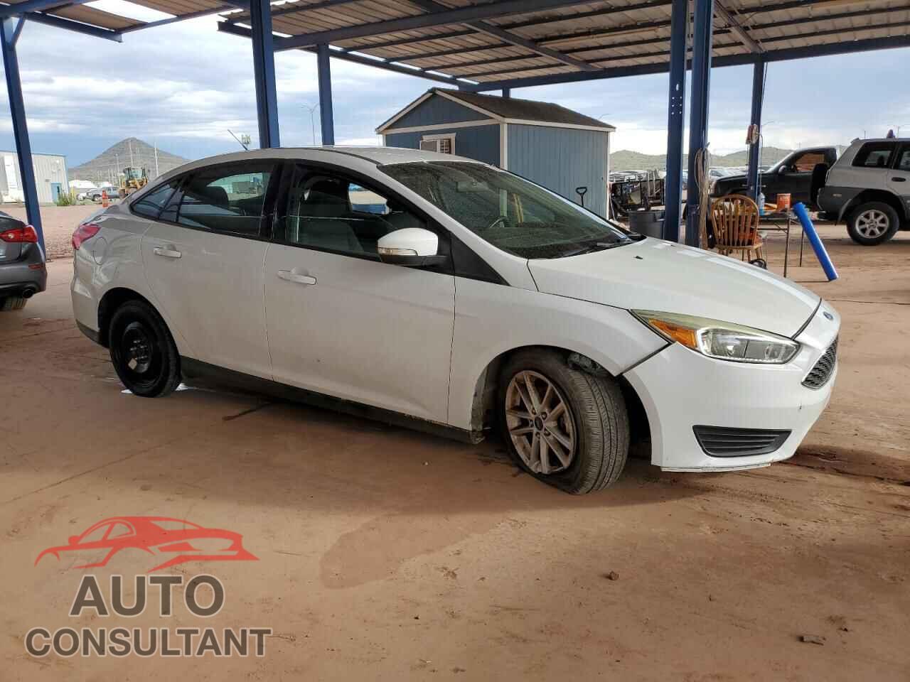 FORD FOCUS 2015 - 1FADP3F21FL329830