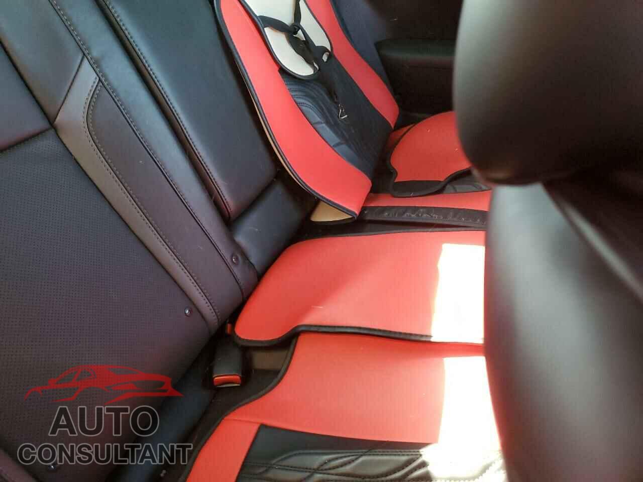 DODGE CHALLENGER 2018 - 2C3CDZAG4JH228165