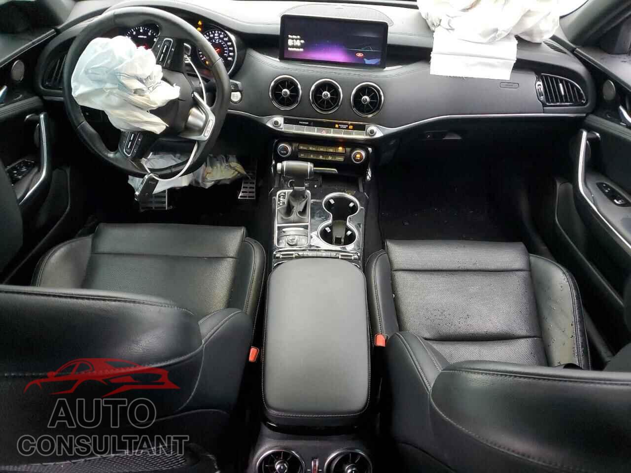 KIA STINGER 2023 - KNAE35LD2P6127961