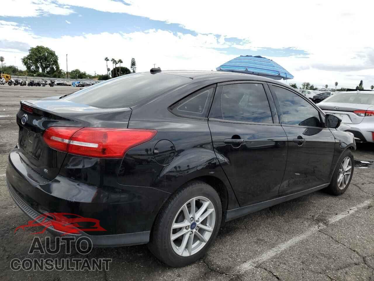 FORD FOCUS 2017 - 1FADP3F20HL216177