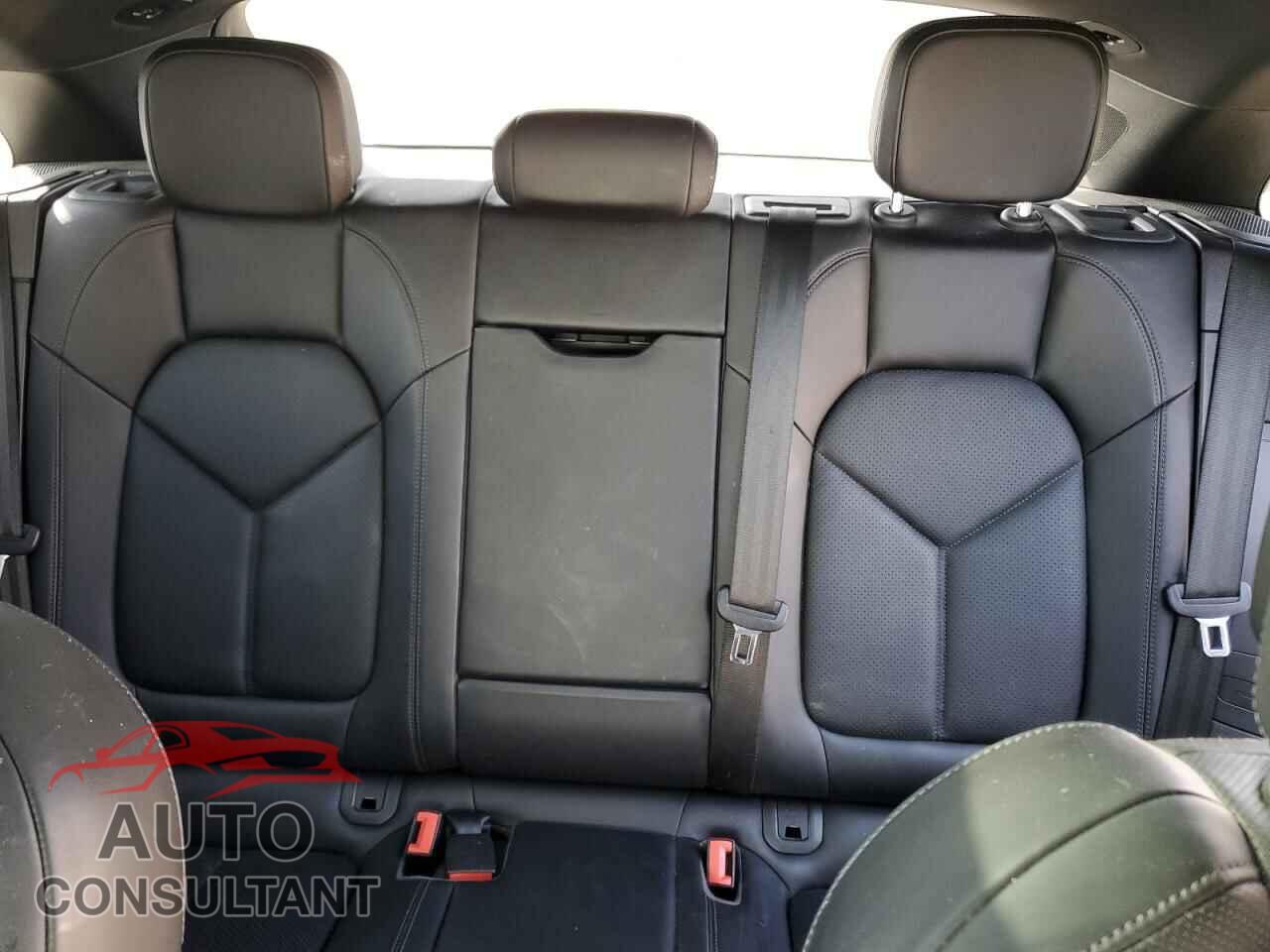 PORSCHE MACAN 2015 - WP1AB2A55FLB51572