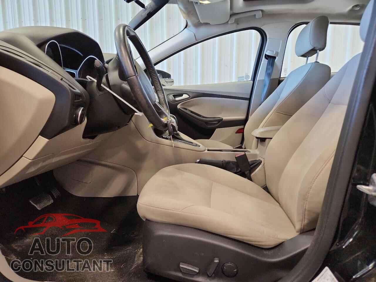FORD FOCUS 2016 - 1FADP3F22GL313461