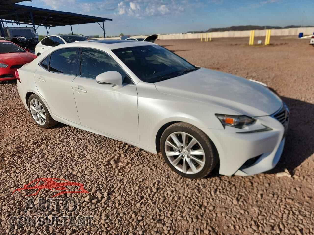 LEXUS IS 2014 - JTHBF1D26E5011201