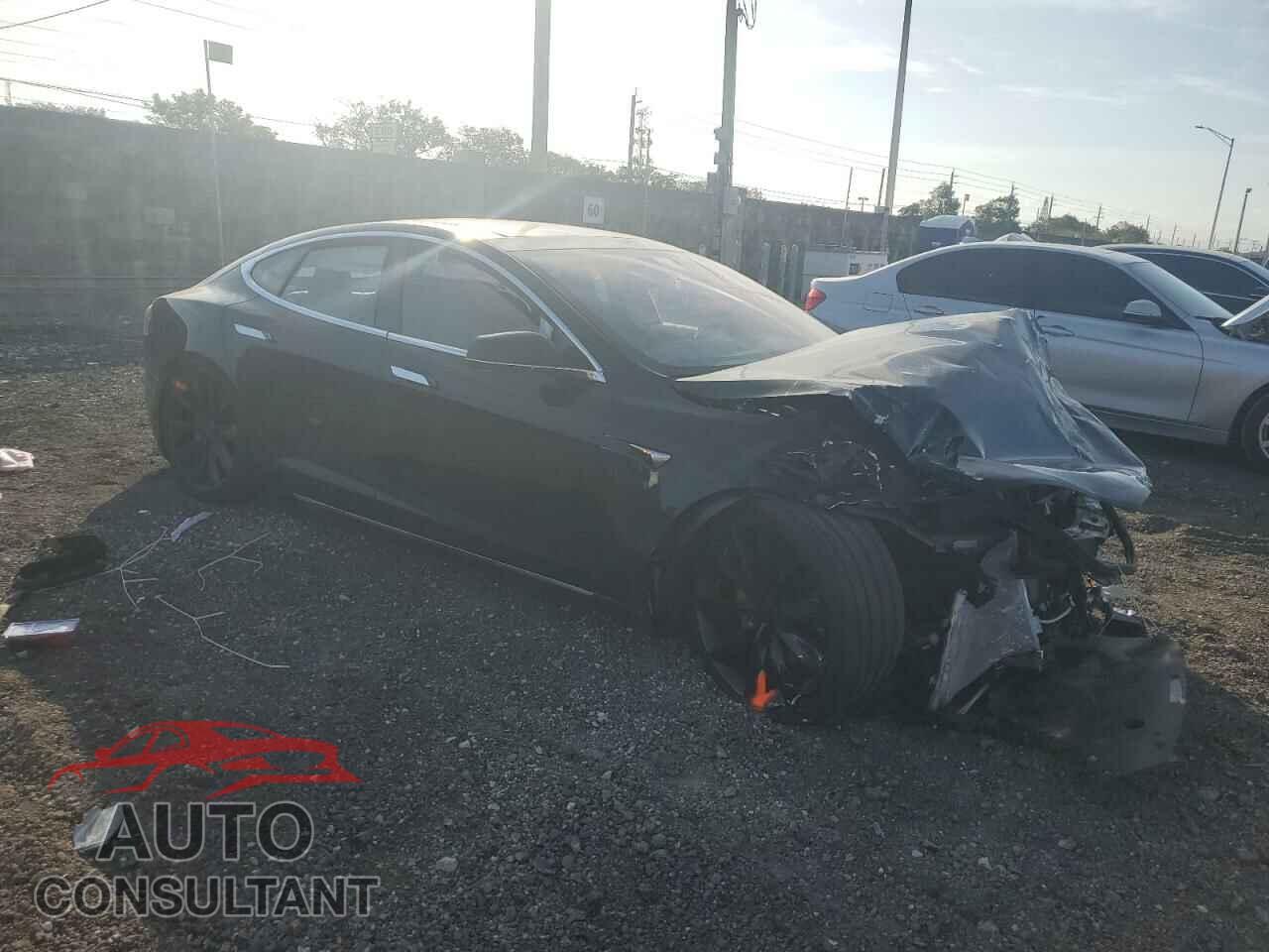 TESLA MODEL S 2018 - 5YJSA1E47JF293194