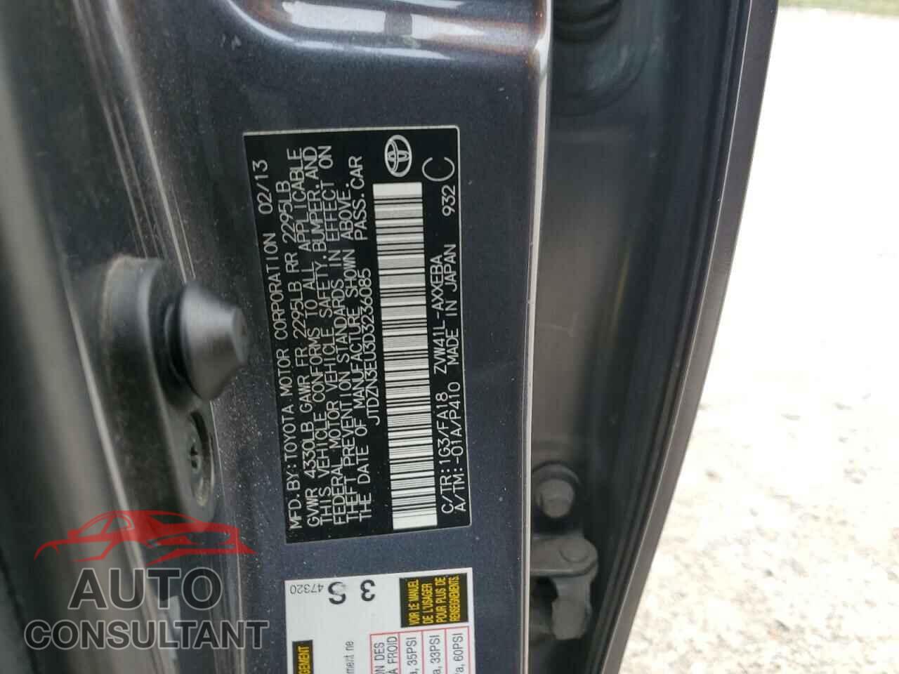 TOYOTA PRIUS 2013 - JTDZN3EU3D3236085