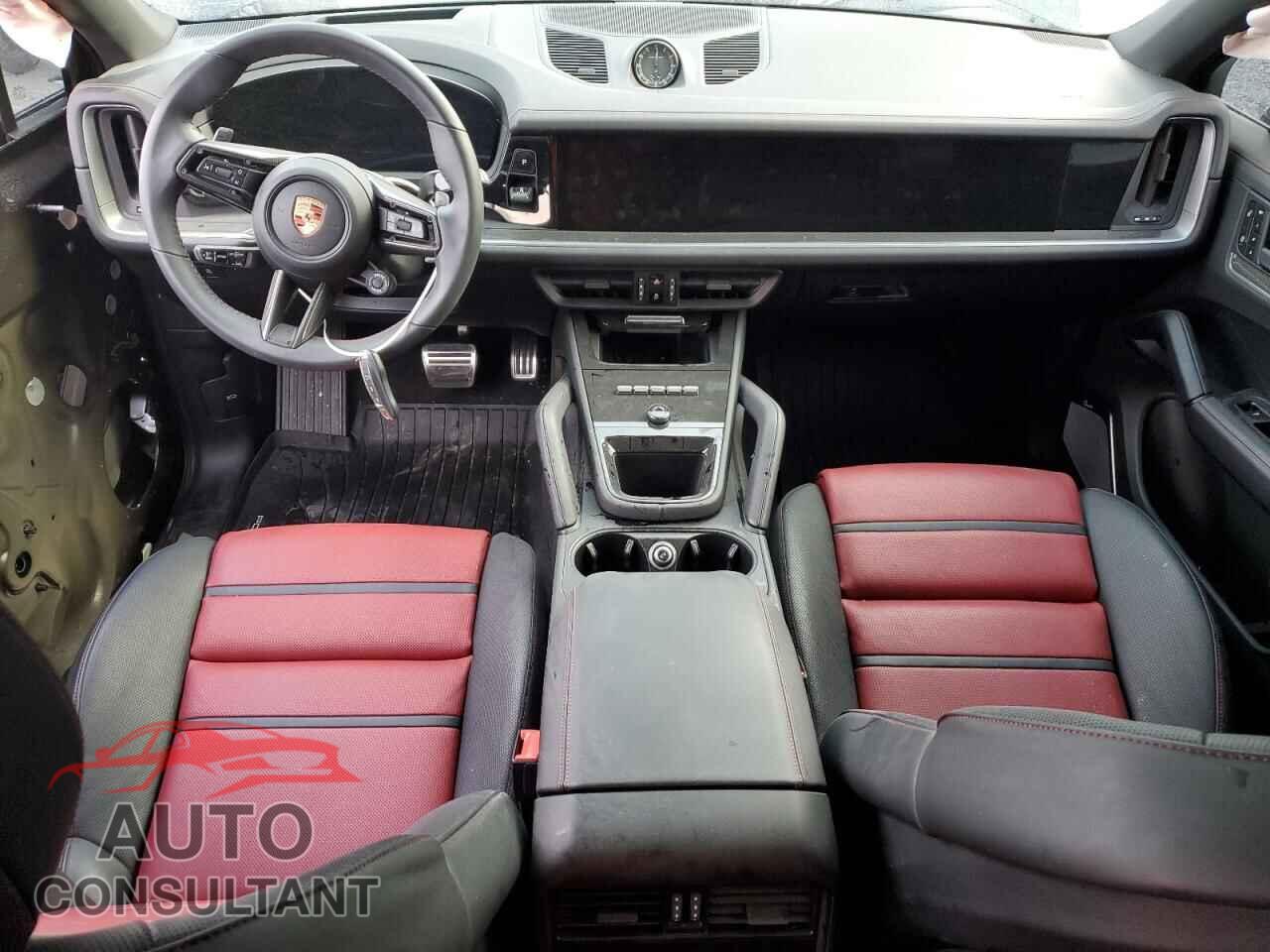 PORSCHE CAYENNE 2024 - WP1BL2AY3RDA62416